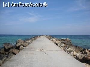 [P10] La plimbare pe digul în apropierea căruia am făcut plajă (mai corect ar fi spus în apropierea căruia am făcut baie, pentru că mai mult am stat în apă decât pe nisip). » foto by Floryn81
 - 
<span class="allrVoted glyphicon glyphicon-heart hidden" id="av790664"></span>
<a class="m-l-10 hidden" id="sv790664" onclick="voting_Foto_DelVot(,790664,19965)" role="button">șterge vot <span class="glyphicon glyphicon-remove"></span></a>
<a id="v9790664" class=" c-red"  onclick="voting_Foto_SetVot(790664)" role="button"><span class="glyphicon glyphicon-heart-empty"></span> <b>LIKE</b> = Votează poza</a> <img class="hidden"  id="f790664W9" src="/imagini/loader.gif" border="0" /><span class="AjErrMes hidden" id="e790664ErM"></span>