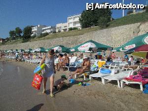 [P18] În zona civilizată de pe plaja din Eforie Nord, unde ghiulul şi caninii de aur asigură respect. Ce păcat că le-am lăsat acasă!!!...  » foto by zapacitu
 - 
<span class="allrVoted glyphicon glyphicon-heart hidden" id="av443172"></span>
<a class="m-l-10 hidden" id="sv443172" onclick="voting_Foto_DelVot(,443172,19965)" role="button">șterge vot <span class="glyphicon glyphicon-remove"></span></a>
<a id="v9443172" class=" c-red"  onclick="voting_Foto_SetVot(443172)" role="button"><span class="glyphicon glyphicon-heart-empty"></span> <b>LIKE</b> = Votează poza</a> <img class="hidden"  id="f443172W9" src="/imagini/loader.gif" border="0" /><span class="AjErrMes hidden" id="e443172ErM"></span>