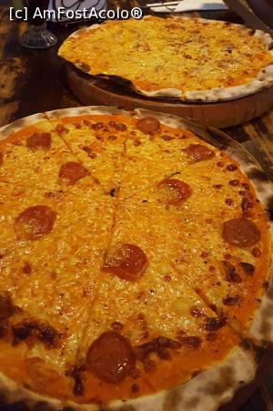 [P07] Nusa Dua Pizza » foto by r-Uca
 - 
<span class="allrVoted glyphicon glyphicon-heart hidden" id="av1050971"></span>
<a class="m-l-10 hidden" id="sv1050971" onclick="voting_Foto_DelVot(,1050971,20000)" role="button">șterge vot <span class="glyphicon glyphicon-remove"></span></a>
<a id="v91050971" class=" c-red"  onclick="voting_Foto_SetVot(1050971)" role="button"><span class="glyphicon glyphicon-heart-empty"></span> <b>LIKE</b> = Votează poza</a> <img class="hidden"  id="f1050971W9" src="/imagini/loader.gif" border="0" /><span class="AjErrMes hidden" id="e1050971ErM"></span>