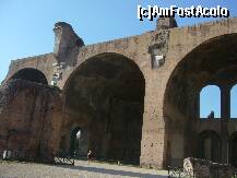 [P13] Roma, Forul Roman, Bazilica lui Maxentius » foto by magdalena
 - 
<span class="allrVoted glyphicon glyphicon-heart hidden" id="av276939"></span>
<a class="m-l-10 hidden" id="sv276939" onclick="voting_Foto_DelVot(,276939,20020)" role="button">șterge vot <span class="glyphicon glyphicon-remove"></span></a>
<a id="v9276939" class=" c-red"  onclick="voting_Foto_SetVot(276939)" role="button"><span class="glyphicon glyphicon-heart-empty"></span> <b>LIKE</b> = Votează poza</a> <img class="hidden"  id="f276939W9" src="/imagini/loader.gif" border="0" /><span class="AjErrMes hidden" id="e276939ErM"></span>