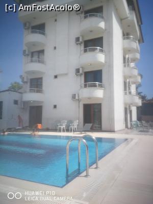 [P01] Piscina hotelului! » foto by M'Liviu
 - 
<span class="allrVoted glyphicon glyphicon-heart hidden" id="av1238649"></span>
<a class="m-l-10 hidden" id="sv1238649" onclick="voting_Foto_DelVot(,1238649,20028)" role="button">șterge vot <span class="glyphicon glyphicon-remove"></span></a>
<a id="v91238649" class=" c-red"  onclick="voting_Foto_SetVot(1238649)" role="button"><span class="glyphicon glyphicon-heart-empty"></span> <b>LIKE</b> = Votează poza</a> <img class="hidden"  id="f1238649W9" src="/imagini/loader.gif" border="0" /><span class="AjErrMes hidden" id="e1238649ErM"></span>