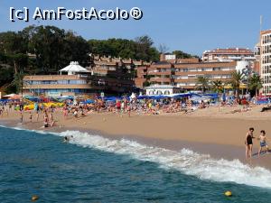 [P51] Platja de Lloret de Mar. » foto by maryka
 - 
<span class="allrVoted glyphicon glyphicon-heart hidden" id="av1195311"></span>
<a class="m-l-10 hidden" id="sv1195311" onclick="voting_Foto_DelVot(,1195311,20055)" role="button">șterge vot <span class="glyphicon glyphicon-remove"></span></a>
<a id="v91195311" class=" c-red"  onclick="voting_Foto_SetVot(1195311)" role="button"><span class="glyphicon glyphicon-heart-empty"></span> <b>LIKE</b> = Votează poza</a> <img class="hidden"  id="f1195311W9" src="/imagini/loader.gif" border="0" /><span class="AjErrMes hidden" id="e1195311ErM"></span>