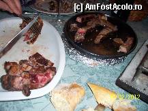 [P03] Entrecotul insotit de 'plita' in caz ca nu-ti placea in sange. » foto by alinaro
 - 
<span class="allrVoted glyphicon glyphicon-heart hidden" id="av301128"></span>
<a class="m-l-10 hidden" id="sv301128" onclick="voting_Foto_DelVot(,301128,20069)" role="button">șterge vot <span class="glyphicon glyphicon-remove"></span></a>
<a id="v9301128" class=" c-red"  onclick="voting_Foto_SetVot(301128)" role="button"><span class="glyphicon glyphicon-heart-empty"></span> <b>LIKE</b> = Votează poza</a> <img class="hidden"  id="f301128W9" src="/imagini/loader.gif" border="0" /><span class="AjErrMes hidden" id="e301128ErM"></span>