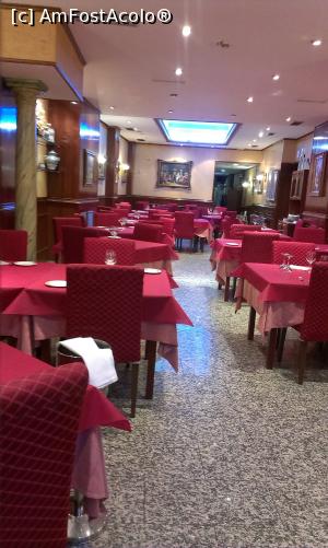 [P01] Unul din saloanele restaurantului.  » foto by alinaro
 - 
<span class="allrVoted glyphicon glyphicon-heart hidden" id="av722556"></span>
<a class="m-l-10 hidden" id="sv722556" onclick="voting_Foto_DelVot(,722556,20069)" role="button">șterge vot <span class="glyphicon glyphicon-remove"></span></a>
<a id="v9722556" class=" c-red"  onclick="voting_Foto_SetVot(722556)" role="button"><span class="glyphicon glyphicon-heart-empty"></span> <b>LIKE</b> = Votează poza</a> <img class="hidden"  id="f722556W9" src="/imagini/loader.gif" border="0" /><span class="AjErrMes hidden" id="e722556ErM"></span>