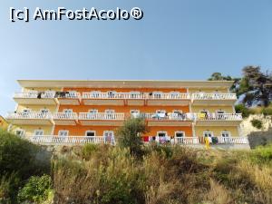 [P19] Ionion Beach de lângă plaja Valtos avându-i proprietari tot pe cei doi fraţi » foto by irinad
 - 
<span class="allrVoted glyphicon glyphicon-heart hidden" id="av728018"></span>
<a class="m-l-10 hidden" id="sv728018" onclick="voting_Foto_DelVot(,728018,20139)" role="button">șterge vot <span class="glyphicon glyphicon-remove"></span></a>
<a id="v9728018" class=" c-red"  onclick="voting_Foto_SetVot(728018)" role="button"><span class="glyphicon glyphicon-heart-empty"></span> <b>LIKE</b> = Votează poza</a> <img class="hidden"  id="f728018W9" src="/imagini/loader.gif" border="0" /><span class="AjErrMes hidden" id="e728018ErM"></span>