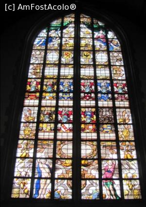 [P25] Vitraliu din St. Janskerk » foto by Radu Tudoran
 - 
<span class="allrVoted glyphicon glyphicon-heart hidden" id="av728148"></span>
<a class="m-l-10 hidden" id="sv728148" onclick="voting_Foto_DelVot(,728148,20145)" role="button">șterge vot <span class="glyphicon glyphicon-remove"></span></a>
<a id="v9728148" class=" c-red"  onclick="voting_Foto_SetVot(728148)" role="button"><span class="glyphicon glyphicon-heart-empty"></span> <b>LIKE</b> = Votează poza</a> <img class="hidden"  id="f728148W9" src="/imagini/loader.gif" border="0" /><span class="AjErrMes hidden" id="e728148ErM"></span>