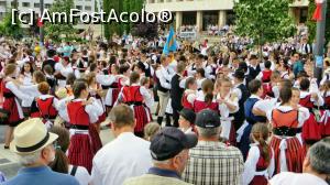 [P21] Toată lumea râde, cântă și dansează (5)  » foto by Lucien
 - 
<span class="allrVoted glyphicon glyphicon-heart hidden" id="av730563"></span>
<a class="m-l-10 hidden" id="sv730563" onclick="voting_Foto_DelVot(,730563,20160)" role="button">șterge vot <span class="glyphicon glyphicon-remove"></span></a>
<a id="v9730563" class=" c-red"  onclick="voting_Foto_SetVot(730563)" role="button"><span class="glyphicon glyphicon-heart-empty"></span> <b>LIKE</b> = Votează poza</a> <img class="hidden"  id="f730563W9" src="/imagini/loader.gif" border="0" /><span class="AjErrMes hidden" id="e730563ErM"></span>
