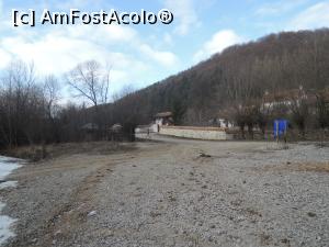 [P17] Rîul din fața » foto by ebirsan
 - 
<span class="allrVoted glyphicon glyphicon-heart hidden" id="av729679"></span>
<a class="m-l-10 hidden" id="sv729679" onclick="voting_Foto_DelVot(,729679,20162)" role="button">șterge vot <span class="glyphicon glyphicon-remove"></span></a>
<a id="v9729679" class=" c-red"  onclick="voting_Foto_SetVot(729679)" role="button"><span class="glyphicon glyphicon-heart-empty"></span> <b>LIKE</b> = Votează poza</a> <img class="hidden"  id="f729679W9" src="/imagini/loader.gif" border="0" /><span class="AjErrMes hidden" id="e729679ErM"></span>