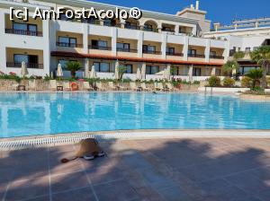 [P12] Hotelul şi piscina unde stăteam noi » foto by aurel34
 - 
<span class="allrVoted glyphicon glyphicon-heart hidden" id="av1326066"></span>
<a class="m-l-10 hidden" id="sv1326066" onclick="voting_Foto_DelVot(,1326066,20170)" role="button">șterge vot <span class="glyphicon glyphicon-remove"></span></a>
<a id="v91326066" class=" c-red"  onclick="voting_Foto_SetVot(1326066)" role="button"><span class="glyphicon glyphicon-heart-empty"></span> <b>LIKE</b> = Votează poza</a> <img class="hidden"  id="f1326066W9" src="/imagini/loader.gif" border="0" /><span class="AjErrMes hidden" id="e1326066ErM"></span>