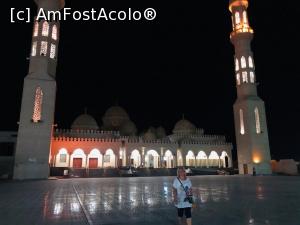 [P20] In curte la moschee... » foto by homeag_mihaela
 - 
<span class="allrVoted glyphicon glyphicon-heart hidden" id="av1189535"></span>
<a class="m-l-10 hidden" id="sv1189535" onclick="voting_Foto_DelVot(,1189535,20178)" role="button">șterge vot <span class="glyphicon glyphicon-remove"></span></a>
<a id="v91189535" class=" c-red"  onclick="voting_Foto_SetVot(1189535)" role="button"><span class="glyphicon glyphicon-heart-empty"></span> <b>LIKE</b> = Votează poza</a> <img class="hidden"  id="f1189535W9" src="/imagini/loader.gif" border="0" /><span class="AjErrMes hidden" id="e1189535ErM"></span>