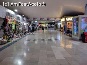 [P16] Aeroportul Internațional Hurghada. » foto by ovidiuyepi
 - 
<span class="allrVoted glyphicon glyphicon-heart hidden" id="av1360118"></span>
<a class="m-l-10 hidden" id="sv1360118" onclick="voting_Foto_DelVot(,1360118,20178)" role="button">șterge vot <span class="glyphicon glyphicon-remove"></span></a>
<a id="v91360118" class=" c-red"  onclick="voting_Foto_SetVot(1360118)" role="button"><span class="glyphicon glyphicon-heart-empty"></span> <b>LIKE</b> = Votează poza</a> <img class="hidden"  id="f1360118W9" src="/imagini/loader.gif" border="0" /><span class="AjErrMes hidden" id="e1360118ErM"></span>