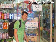 [P09] O farmacie care LOGIC nu avea preturi:))) Si la farmacie se negocia totul. 
Viagra cred k era simbolul lor national =))) peste tot erau reclame cu Viagra » foto by cruiser
 - 
<span class="allrVoted glyphicon glyphicon-heart hidden" id="av53981"></span>
<a class="m-l-10 hidden" id="sv53981" onclick="voting_Foto_DelVot(,53981,20178)" role="button">șterge vot <span class="glyphicon glyphicon-remove"></span></a>
<a id="v953981" class=" c-red"  onclick="voting_Foto_SetVot(53981)" role="button"><span class="glyphicon glyphicon-heart-empty"></span> <b>LIKE</b> = Votează poza</a> <img class="hidden"  id="f53981W9" src="/imagini/loader.gif" border="0" /><span class="AjErrMes hidden" id="e53981ErM"></span>