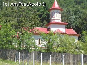 [P22] Am descoperit-o intre Valea de Brazi si Campul lui Neag. Pare o manastire!  » foto by mogly
 - 
<span class="allrVoted glyphicon glyphicon-heart hidden" id="av770867"></span>
<a class="m-l-10 hidden" id="sv770867" onclick="voting_Foto_DelVot(,770867,20184)" role="button">șterge vot <span class="glyphicon glyphicon-remove"></span></a>
<a id="v9770867" class=" c-red"  onclick="voting_Foto_SetVot(770867)" role="button"><span class="glyphicon glyphicon-heart-empty"></span> <b>LIKE</b> = Votează poza</a> <img class="hidden"  id="f770867W9" src="/imagini/loader.gif" border="0" /><span class="AjErrMes hidden" id="e770867ErM"></span>