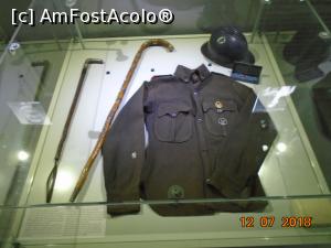 [P14] Casca, tunica de cercetaș și ochelarii slt. Ecaterina Teodoraiu, bastonul gen. Averescu și cravașa lt. Emil Rebreanu » foto by Mitica49
 - 
<span class="allrVoted glyphicon glyphicon-heart hidden" id="av1079066"></span>
<a class="m-l-10 hidden" id="sv1079066" onclick="voting_Foto_DelVot(,1079066,20188)" role="button">șterge vot <span class="glyphicon glyphicon-remove"></span></a>
<a id="v91079066" class=" c-red"  onclick="voting_Foto_SetVot(1079066)" role="button"><span class="glyphicon glyphicon-heart-empty"></span> <b>LIKE</b> = Votează poza</a> <img class="hidden"  id="f1079066W9" src="/imagini/loader.gif" border="0" /><span class="AjErrMes hidden" id="e1079066ErM"></span>