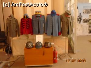 [P04] Uniforme militare ale diferitelor arme » foto by Mitica49
 - 
<span class="allrVoted glyphicon glyphicon-heart hidden" id="av1079056"></span>
<a class="m-l-10 hidden" id="sv1079056" onclick="voting_Foto_DelVot(,1079056,20188)" role="button">șterge vot <span class="glyphicon glyphicon-remove"></span></a>
<a id="v91079056" class=" c-red"  onclick="voting_Foto_SetVot(1079056)" role="button"><span class="glyphicon glyphicon-heart-empty"></span> <b>LIKE</b> = Votează poza</a> <img class="hidden"  id="f1079056W9" src="/imagini/loader.gif" border="0" /><span class="AjErrMes hidden" id="e1079056ErM"></span>