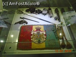 [P08] Drapelul Regimentului 12 Roșiori, sabie din oțel de Toledo și alte efecte militare » foto by Mitica49
 - 
<span class="allrVoted glyphicon glyphicon-heart hidden" id="av1079060"></span>
<a class="m-l-10 hidden" id="sv1079060" onclick="voting_Foto_DelVot(,1079060,20188)" role="button">șterge vot <span class="glyphicon glyphicon-remove"></span></a>
<a id="v91079060" class=" c-red"  onclick="voting_Foto_SetVot(1079060)" role="button"><span class="glyphicon glyphicon-heart-empty"></span> <b>LIKE</b> = Votează poza</a> <img class="hidden"  id="f1079060W9" src="/imagini/loader.gif" border="0" /><span class="AjErrMes hidden" id="e1079060ErM"></span>