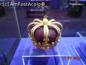 [P15] Coroana purtată de regina Elisabeta la ceremonia proclamării României ca regat » foto by Mitica49
 - 
<span class="allrVoted glyphicon glyphicon-heart hidden" id="av1083389"></span>
<a class="m-l-10 hidden" id="sv1083389" onclick="voting_Foto_DelVot(,1083389,20188)" role="button">șterge vot <span class="glyphicon glyphicon-remove"></span></a>
<a id="v91083389" class=" c-red"  onclick="voting_Foto_SetVot(1083389)" role="button"><span class="glyphicon glyphicon-heart-empty"></span> <b>LIKE</b> = Votează poza</a> <img class="hidden"  id="f1083389W9" src="/imagini/loader.gif" border="0" /><span class="AjErrMes hidden" id="e1083389ErM"></span>