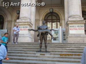 [P25] Controversata statuie a imparatului Traian din fata M. N. I. R.  » foto by elviramvio
 - 
<span class="allrVoted glyphicon glyphicon-heart hidden" id="av731717"></span>
<a class="m-l-10 hidden" id="sv731717" onclick="voting_Foto_DelVot(,731717,20188)" role="button">șterge vot <span class="glyphicon glyphicon-remove"></span></a>
<a id="v9731717" class=" c-red"  onclick="voting_Foto_SetVot(731717)" role="button"><span class="glyphicon glyphicon-heart-empty"></span> <b>LIKE</b> = Votează poza</a> <img class="hidden"  id="f731717W9" src="/imagini/loader.gif" border="0" /><span class="AjErrMes hidden" id="e731717ErM"></span>