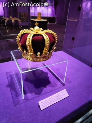 [P32] Coroana Reginei Maria purtată la încoronarea din 1922. » foto by tata123 🔱
 - 
<span class="allrVoted glyphicon glyphicon-heart hidden" id="av1347191"></span>
<a class="m-l-10 hidden" id="sv1347191" onclick="voting_Foto_DelVot(,1347191,20188)" role="button">șterge vot <span class="glyphicon glyphicon-remove"></span></a>
<a id="v91347191" class=" c-red"  onclick="voting_Foto_SetVot(1347191)" role="button"><span class="glyphicon glyphicon-heart-empty"></span> <b>LIKE</b> = Votează poza</a> <img class="hidden"  id="f1347191W9" src="/imagini/loader.gif" border="0" /><span class="AjErrMes hidden" id="e1347191ErM"></span>