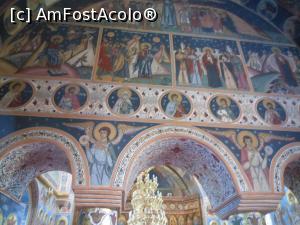 [P36] Potlogi - Ansamblul Brâncovenesc. Biserica, interior. » foto by iulianic
 - 
<span class="allrVoted glyphicon glyphicon-heart hidden" id="av1390219"></span>
<a class="m-l-10 hidden" id="sv1390219" onclick="voting_Foto_DelVot(,1390219,20192)" role="button">șterge vot <span class="glyphicon glyphicon-remove"></span></a>
<a id="v91390219" class=" c-red"  onclick="voting_Foto_SetVot(1390219)" role="button"><span class="glyphicon glyphicon-heart-empty"></span> <b>LIKE</b> = Votează poza</a> <img class="hidden"  id="f1390219W9" src="/imagini/loader.gif" border="0" /><span class="AjErrMes hidden" id="e1390219ErM"></span>