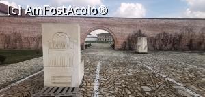 [P11] Curtea Slujitorilor cu sculpturi realizate în cadrul Taberei Naționale de Sculptură Vasile Blendea » foto by Aurici
 - 
<span class="allrVoted glyphicon glyphicon-heart hidden" id="av1224245"></span>
<a class="m-l-10 hidden" id="sv1224245" onclick="voting_Foto_DelVot(,1224245,20192)" role="button">șterge vot <span class="glyphicon glyphicon-remove"></span></a>
<a id="v91224245" class=" c-red"  onclick="voting_Foto_SetVot(1224245)" role="button"><span class="glyphicon glyphicon-heart-empty"></span> <b>LIKE</b> = Votează poza</a> <img class="hidden"  id="f1224245W9" src="/imagini/loader.gif" border="0" /><span class="AjErrMes hidden" id="e1224245ErM"></span>