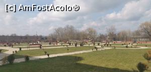 [P06] Grădinile din spatele Palatului » foto by Aurici
 - 
<span class="allrVoted glyphicon glyphicon-heart hidden" id="av1224240"></span>
<a class="m-l-10 hidden" id="sv1224240" onclick="voting_Foto_DelVot(,1224240,20192)" role="button">șterge vot <span class="glyphicon glyphicon-remove"></span></a>
<a id="v91224240" class=" c-red"  onclick="voting_Foto_SetVot(1224240)" role="button"><span class="glyphicon glyphicon-heart-empty"></span> <b>LIKE</b> = Votează poza</a> <img class="hidden"  id="f1224240W9" src="/imagini/loader.gif" border="0" /><span class="AjErrMes hidden" id="e1224240ErM"></span>