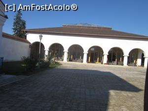 [P08] Droşcăria pentru trăsuri » foto by Michi
 - 
<span class="allrVoted glyphicon glyphicon-heart hidden" id="av1336309"></span>
<a class="m-l-10 hidden" id="sv1336309" onclick="voting_Foto_DelVot(,1336309,20192)" role="button">șterge vot <span class="glyphicon glyphicon-remove"></span></a>
<a id="v91336309" class=" c-red"  onclick="voting_Foto_SetVot(1336309)" role="button"><span class="glyphicon glyphicon-heart-empty"></span> <b>LIKE</b> = Votează poza</a> <img class="hidden"  id="f1336309W9" src="/imagini/loader.gif" border="0" /><span class="AjErrMes hidden" id="e1336309ErM"></span>