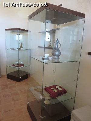 [P11] Vitrine în camera chelarului - Potlogi.  » foto by tata123 🔱
 - 
<span class="allrVoted glyphicon glyphicon-heart hidden" id="av731573"></span>
<a class="m-l-10 hidden" id="sv731573" onclick="voting_Foto_DelVot(,731573,20192)" role="button">șterge vot <span class="glyphicon glyphicon-remove"></span></a>
<a id="v9731573" class=" c-red"  onclick="voting_Foto_SetVot(731573)" role="button"><span class="glyphicon glyphicon-heart-empty"></span> <b>LIKE</b> = Votează poza</a> <img class="hidden"  id="f731573W9" src="/imagini/loader.gif" border="0" /><span class="AjErrMes hidden" id="e731573ErM"></span>