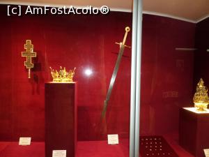 [P08] Exponate din muzeul Mănăstirii Putna.  » foto by Safta Radu
 - 
<span class="allrVoted glyphicon glyphicon-heart hidden" id="av1092867"></span>
<a class="m-l-10 hidden" id="sv1092867" onclick="voting_Foto_DelVot(,1092867,20198)" role="button">șterge vot <span class="glyphicon glyphicon-remove"></span></a>
<a id="v91092867" class=" c-red"  onclick="voting_Foto_SetVot(1092867)" role="button"><span class="glyphicon glyphicon-heart-empty"></span> <b>LIKE</b> = Votează poza</a> <img class="hidden"  id="f1092867W9" src="/imagini/loader.gif" border="0" /><span class="AjErrMes hidden" id="e1092867ErM"></span>