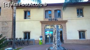 [P01] Intrarea în hotel Solvasa. Am fost încântat când l-am zărit, noaptea arăta și mai drăguț.  » foto by Dabator
 - 
<span class="allrVoted glyphicon glyphicon-heart hidden" id="av733083"></span>
<a class="m-l-10 hidden" id="sv733083" onclick="voting_Foto_DelVot(,733083,20209)" role="button">șterge vot <span class="glyphicon glyphicon-remove"></span></a>
<a id="v9733083" class=" c-red"  onclick="voting_Foto_SetVot(733083)" role="button"><span class="glyphicon glyphicon-heart-empty"></span> <b>LIKE</b> = Votează poza</a> <img class="hidden"  id="f733083W9" src="/imagini/loader.gif" border="0" /><span class="AjErrMes hidden" id="e733083ErM"></span>