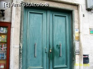 [P09] Intrarea in scara blocului. Erau doua usi. Usa asta se inchidea numai noaptea si cand erau sarbatori legale sau festive (cica nu era portar) » foto by cristina47*
 - 
<span class="allrVoted glyphicon glyphicon-heart hidden" id="av734011"></span>
<a class="m-l-10 hidden" id="sv734011" onclick="voting_Foto_DelVot(,734011,20227)" role="button">șterge vot <span class="glyphicon glyphicon-remove"></span></a>
<a id="v9734011" class=" c-red"  onclick="voting_Foto_SetVot(734011)" role="button"><span class="glyphicon glyphicon-heart-empty"></span> <b>LIKE</b> = Votează poza</a> <img class="hidden"  id="f734011W9" src="/imagini/loader.gif" border="0" /><span class="AjErrMes hidden" id="e734011ErM"></span>