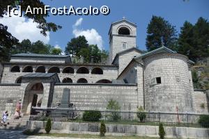 [P10] Manastirea Cetinje, acolo este racla cu moastele Sfantului Petru de la Cetinje precum si mana dreapta a Sfantului Ioan Botezatorul (palma)  » foto by Dan-Oradea
 - 
<span class="allrVoted glyphicon glyphicon-heart hidden" id="av1090686"></span>
<a class="m-l-10 hidden" id="sv1090686" onclick="voting_Foto_DelVot(,1090686,20235)" role="button">șterge vot <span class="glyphicon glyphicon-remove"></span></a>
<a id="v91090686" class=" c-red"  onclick="voting_Foto_SetVot(1090686)" role="button"><span class="glyphicon glyphicon-heart-empty"></span> <b>LIKE</b> = Votează poza</a> <img class="hidden"  id="f1090686W9" src="/imagini/loader.gif" border="0" /><span class="AjErrMes hidden" id="e1090686ErM"></span>