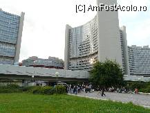 [P05] Vienna International Centre-cladiri impunatoare » foto by dannek
 - 
<span class="allrVoted glyphicon glyphicon-heart hidden" id="av80670"></span>
<a class="m-l-10 hidden" id="sv80670" onclick="voting_Foto_DelVot(,80670,20236)" role="button">șterge vot <span class="glyphicon glyphicon-remove"></span></a>
<a id="v980670" class=" c-red"  onclick="voting_Foto_SetVot(80670)" role="button"><span class="glyphicon glyphicon-heart-empty"></span> <b>LIKE</b> = Votează poza</a> <img class="hidden"  id="f80670W9" src="/imagini/loader.gif" border="0" /><span class="AjErrMes hidden" id="e80670ErM"></span>