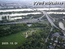 [P23] Imagine spre vest din Donauturm, în care se vede şi o parte din Donaupark, ce are splendide aranjamente florale. » foto by Costi
 - 
<span class="allrVoted glyphicon glyphicon-heart hidden" id="av28000"></span>
<a class="m-l-10 hidden" id="sv28000" onclick="voting_Foto_DelVot(,28000,20236)" role="button">șterge vot <span class="glyphicon glyphicon-remove"></span></a>
<a id="v928000" class=" c-red"  onclick="voting_Foto_SetVot(28000)" role="button"><span class="glyphicon glyphicon-heart-empty"></span> <b>LIKE</b> = Votează poza</a> <img class="hidden"  id="f28000W9" src="/imagini/loader.gif" border="0" /><span class="AjErrMes hidden" id="e28000ErM"></span>
