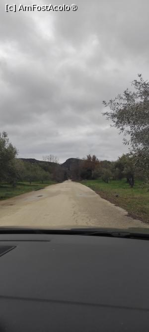 [P29] Drumul spre Eklisia Agioi Theodoroi » foto by ilee
 - 
<span class="allrVoted glyphicon glyphicon-heart hidden" id="av1474269"></span>
<a class="m-l-10 hidden" id="sv1474269" onclick="voting_Foto_DelVot(,1474269,20251)" role="button">șterge vot <span class="glyphicon glyphicon-remove"></span></a>
<a id="v91474269" class=" c-red"  onclick="voting_Foto_SetVot(1474269)" role="button"><span class="glyphicon glyphicon-heart-empty"></span> <b>LIKE</b> = Votează poza</a> <img class="hidden"  id="f1474269W9" src="/imagini/loader.gif" border="0" /><span class="AjErrMes hidden" id="e1474269ErM"></span>