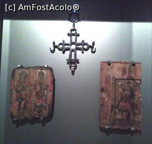 [P89] Muzeul Bizantin, etajul 1: icoane pe lem și crucifix, sec. XIV-XV » foto by Carmen Ion
 - 
<span class="allrVoted glyphicon glyphicon-heart hidden" id="av1012660"></span>
<a class="m-l-10 hidden" id="sv1012660" onclick="voting_Foto_DelVot(,1012660,20252)" role="button">șterge vot <span class="glyphicon glyphicon-remove"></span></a>
<a id="v91012660" class=" c-red"  onclick="voting_Foto_SetVot(1012660)" role="button"><span class="glyphicon glyphicon-heart-empty"></span> <b>LIKE</b> = Votează poza</a> <img class="hidden"  id="f1012660W9" src="/imagini/loader.gif" border="0" /><span class="AjErrMes hidden" id="e1012660ErM"></span>