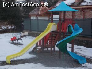 [P13] Pensiunea Vâlceaua Zânelor, locul de joacă pentru cei mici » foto by mprofeanu
 - 
<span class="allrVoted glyphicon glyphicon-heart hidden" id="av822514"></span>
<a class="m-l-10 hidden" id="sv822514" onclick="voting_Foto_DelVot(,822514,20261)" role="button">șterge vot <span class="glyphicon glyphicon-remove"></span></a>
<a id="v9822514" class=" c-red"  onclick="voting_Foto_SetVot(822514)" role="button"><span class="glyphicon glyphicon-heart-empty"></span> <b>LIKE</b> = Votează poza</a> <img class="hidden"  id="f822514W9" src="/imagini/loader.gif" border="0" /><span class="AjErrMes hidden" id="e822514ErM"></span>