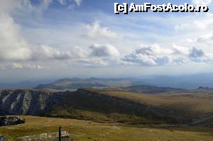 [P51] Pe așa-zisul TransBucegi, spre Piatra Arsă, Bolboci, Peștera - platoul Bucegilor, de pe Vf. Coștila » foto by Dragoș_MD
 - 
<span class="allrVoted glyphicon glyphicon-heart hidden" id="av680819"></span>
<a class="m-l-10 hidden" id="sv680819" onclick="voting_Foto_DelVot(,680819,20272)" role="button">șterge vot <span class="glyphicon glyphicon-remove"></span></a>
<a id="v9680819" class=" c-red"  onclick="voting_Foto_SetVot(680819)" role="button"><span class="glyphicon glyphicon-heart-empty"></span> <b>LIKE</b> = Votează poza</a> <img class="hidden"  id="f680819W9" src="/imagini/loader.gif" border="0" /><span class="AjErrMes hidden" id="e680819ErM"></span>