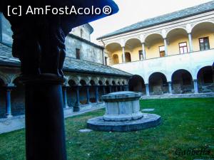 [P03] Biserica Saint Orso Collegiate » foto by GabrielaG
 - 
<span class="allrVoted glyphicon glyphicon-heart hidden" id="av738171"></span>
<a class="m-l-10 hidden" id="sv738171" onclick="voting_Foto_DelVot(,738171,20284)" role="button">șterge vot <span class="glyphicon glyphicon-remove"></span></a>
<a id="v9738171" class=" c-red"  onclick="voting_Foto_SetVot(738171)" role="button"><span class="glyphicon glyphicon-heart-empty"></span> <b>LIKE</b> = Votează poza</a> <img class="hidden"  id="f738171W9" src="/imagini/loader.gif" border="0" /><span class="AjErrMes hidden" id="e738171ErM"></span>