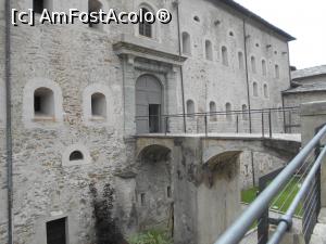 [P10] Forte di Bard - Valle d'Aosta- una din intrarile in fortareata.  » foto by Diaura*
 - 
<span class="allrVoted glyphicon glyphicon-heart hidden" id="av1057444"></span>
<a class="m-l-10 hidden" id="sv1057444" onclick="voting_Foto_DelVot(,1057444,20284)" role="button">șterge vot <span class="glyphicon glyphicon-remove"></span></a>
<a id="v91057444" class=" c-red"  onclick="voting_Foto_SetVot(1057444)" role="button"><span class="glyphicon glyphicon-heart-empty"></span> <b>LIKE</b> = Votează poza</a> <img class="hidden"  id="f1057444W9" src="/imagini/loader.gif" border="0" /><span class="AjErrMes hidden" id="e1057444ErM"></span>