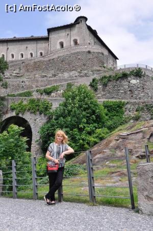 [P17] Forte di Bard - Valle d'Aosta, pe drumul de coborare, ma mai opream pentru o fotografie.  » foto by Diaura*
 - 
<span class="allrVoted glyphicon glyphicon-heart hidden" id="av1057451"></span>
<a class="m-l-10 hidden" id="sv1057451" onclick="voting_Foto_DelVot(,1057451,20284)" role="button">șterge vot <span class="glyphicon glyphicon-remove"></span></a>
<a id="v91057451" class=" c-red"  onclick="voting_Foto_SetVot(1057451)" role="button"><span class="glyphicon glyphicon-heart-empty"></span> <b>LIKE</b> = Votează poza</a> <img class="hidden"  id="f1057451W9" src="/imagini/loader.gif" border="0" /><span class="AjErrMes hidden" id="e1057451ErM"></span>