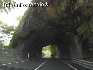 [P02] Vechiul drum roman, acum asfaltat ce duce catre Forte di Bard - Valle d'Aosta.  » foto by Diaura*
 - 
<span class="allrVoted glyphicon glyphicon-heart hidden" id="av1057434"></span>
<a class="m-l-10 hidden" id="sv1057434" onclick="voting_Foto_DelVot(,1057434,20284)" role="button">șterge vot <span class="glyphicon glyphicon-remove"></span></a>
<a id="v91057434" class=" c-red"  onclick="voting_Foto_SetVot(1057434)" role="button"><span class="glyphicon glyphicon-heart-empty"></span> <b>LIKE</b> = Votează poza</a> <img class="hidden"  id="f1057434W9" src="/imagini/loader.gif" border="0" /><span class="AjErrMes hidden" id="e1057434ErM"></span>