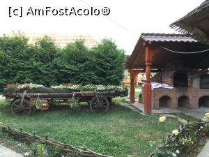 [P13] Casa Traditiilor, Ieud - Mi-ar fi placut sa particip la prepararea painii (de fapt la coacerea ei) dar acum painea era deja facuta, o vedeti pe cuptor acoperita.  » foto by mishu
 - 
<span class="allrVoted glyphicon glyphicon-heart hidden" id="av902409"></span>
<a class="m-l-10 hidden" id="sv902409" onclick="voting_Foto_DelVot(,902409,20293)" role="button">șterge vot <span class="glyphicon glyphicon-remove"></span></a>
<a id="v9902409" class=" c-red"  onclick="voting_Foto_SetVot(902409)" role="button"><span class="glyphicon glyphicon-heart-empty"></span> <b>LIKE</b> = Votează poza</a> <img class="hidden"  id="f902409W9" src="/imagini/loader.gif" border="0" /><span class="AjErrMes hidden" id="e902409ErM"></span>