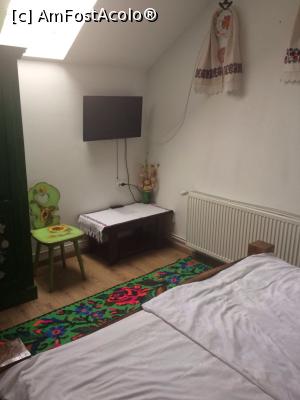 [P44] Casa Traditiilor, Ieud - Ca bonus va arat si camera verilor » foto by mishu
 - 
<span class="allrVoted glyphicon glyphicon-heart hidden" id="av902440"></span>
<a class="m-l-10 hidden" id="sv902440" onclick="voting_Foto_DelVot(,902440,20293)" role="button">șterge vot <span class="glyphicon glyphicon-remove"></span></a>
<a id="v9902440" class=" c-red"  onclick="voting_Foto_SetVot(902440)" role="button"><span class="glyphicon glyphicon-heart-empty"></span> <b>LIKE</b> = Votează poza</a> <img class="hidden"  id="f902440W9" src="/imagini/loader.gif" border="0" /><span class="AjErrMes hidden" id="e902440ErM"></span>