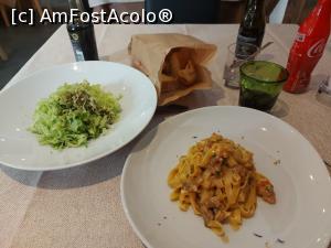 [P34] Vigo di Fassa - restaurantul familiei din Romania » foto by Chloe
 - 
<span class="allrVoted glyphicon glyphicon-heart hidden" id="av1274224"></span>
<a class="m-l-10 hidden" id="sv1274224" onclick="voting_Foto_DelVot(,1274224,20294)" role="button">șterge vot <span class="glyphicon glyphicon-remove"></span></a>
<a id="v91274224" class=" c-red"  onclick="voting_Foto_SetVot(1274224)" role="button"><span class="glyphicon glyphicon-heart-empty"></span> <b>LIKE</b> = Votează poza</a> <img class="hidden"  id="f1274224W9" src="/imagini/loader.gif" border="0" /><span class="AjErrMes hidden" id="e1274224ErM"></span>