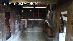 [P23] Altă imagine din interiorul Casei Tivadar » foto by costy69*
 - 
<span class="allrVoted glyphicon glyphicon-heart hidden" id="av818374"></span>
<a class="m-l-10 hidden" id="sv818374" onclick="voting_Foto_DelVot(,818374,20342)" role="button">șterge vot <span class="glyphicon glyphicon-remove"></span></a>
<a id="v9818374" class=" c-red"  onclick="voting_Foto_SetVot(818374)" role="button"><span class="glyphicon glyphicon-heart-empty"></span> <b>LIKE</b> = Votează poza</a> <img class="hidden"  id="f818374W9" src="/imagini/loader.gif" border="0" /><span class="AjErrMes hidden" id="e818374ErM"></span>