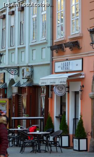 [P51] Novi Sad - strada Dunavski, cafeneaua » foto by Dragoș_MD
 - 
<span class="allrVoted glyphicon glyphicon-heart hidden" id="av1134698"></span>
<a class="m-l-10 hidden" id="sv1134698" onclick="voting_Foto_DelVot(,1134698,20351)" role="button">șterge vot <span class="glyphicon glyphicon-remove"></span></a>
<a id="v91134698" class=" c-red"  onclick="voting_Foto_SetVot(1134698)" role="button"><span class="glyphicon glyphicon-heart-empty"></span> <b>LIKE</b> = Votează poza</a> <img class="hidden"  id="f1134698W9" src="/imagini/loader.gif" border="0" /><span class="AjErrMes hidden" id="e1134698ErM"></span>