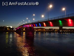 [P60] Novi Sad: Varadinki most în nocturnă cu iluminașia curcubeu » foto by mariana.olaru
 - 
<span class="allrVoted glyphicon glyphicon-heart hidden" id="av842566"></span>
<a class="m-l-10 hidden" id="sv842566" onclick="voting_Foto_DelVot(,842566,20351)" role="button">șterge vot <span class="glyphicon glyphicon-remove"></span></a>
<a id="v9842566" class=" c-red"  onclick="voting_Foto_SetVot(842566)" role="button"><span class="glyphicon glyphicon-heart-empty"></span> <b>LIKE</b> = Votează poza</a> <img class="hidden"  id="f842566W9" src="/imagini/loader.gif" border="0" /><span class="AjErrMes hidden" id="e842566ErM"></span>