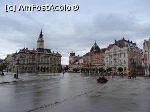 [P09] Novi Sad: Piața libertății (Trg. Slobode) într-o zi ploioasă » foto by mariana.olaru
 - 
<span class="allrVoted glyphicon glyphicon-heart hidden" id="av842478"></span>
<a class="m-l-10 hidden" id="sv842478" onclick="voting_Foto_DelVot(,842478,20351)" role="button">șterge vot <span class="glyphicon glyphicon-remove"></span></a>
<a id="v9842478" class=" c-red"  onclick="voting_Foto_SetVot(842478)" role="button"><span class="glyphicon glyphicon-heart-empty"></span> <b>LIKE</b> = Votează poza</a> <img class="hidden"  id="f842478W9" src="/imagini/loader.gif" border="0" /><span class="AjErrMes hidden" id="e842478ErM"></span>