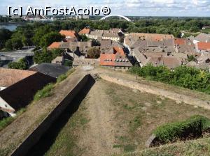 [P16] Cetatea Petrovaradin: pe terasa Turnului cu ceas admirăm o parte din Cetatea de jos » foto by mariana.olaru
 - 
<span class="allrVoted glyphicon glyphicon-heart hidden" id="av878402"></span>
<a class="m-l-10 hidden" id="sv878402" onclick="voting_Foto_DelVot(,878402,20351)" role="button">șterge vot <span class="glyphicon glyphicon-remove"></span></a>
<a id="v9878402" class=" c-red"  onclick="voting_Foto_SetVot(878402)" role="button"><span class="glyphicon glyphicon-heart-empty"></span> <b>LIKE</b> = Votează poza</a> <img class="hidden"  id="f878402W9" src="/imagini/loader.gif" border="0" /><span class="AjErrMes hidden" id="e878402ErM"></span>